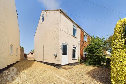 3 bedroom end of terrace house for sale, The Street, Gillingham, Beccles