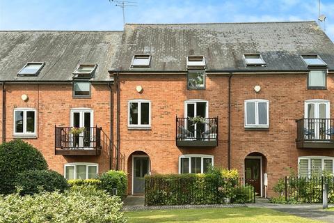 4 bedroom townhouse for sale, Wilhelmina Close, Leamington Spa