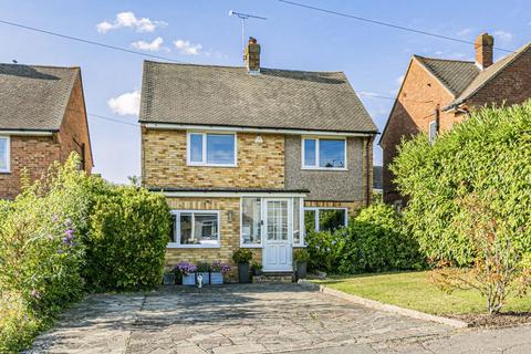 3 bedroom detached house for sale, Norwood Road, Effingham