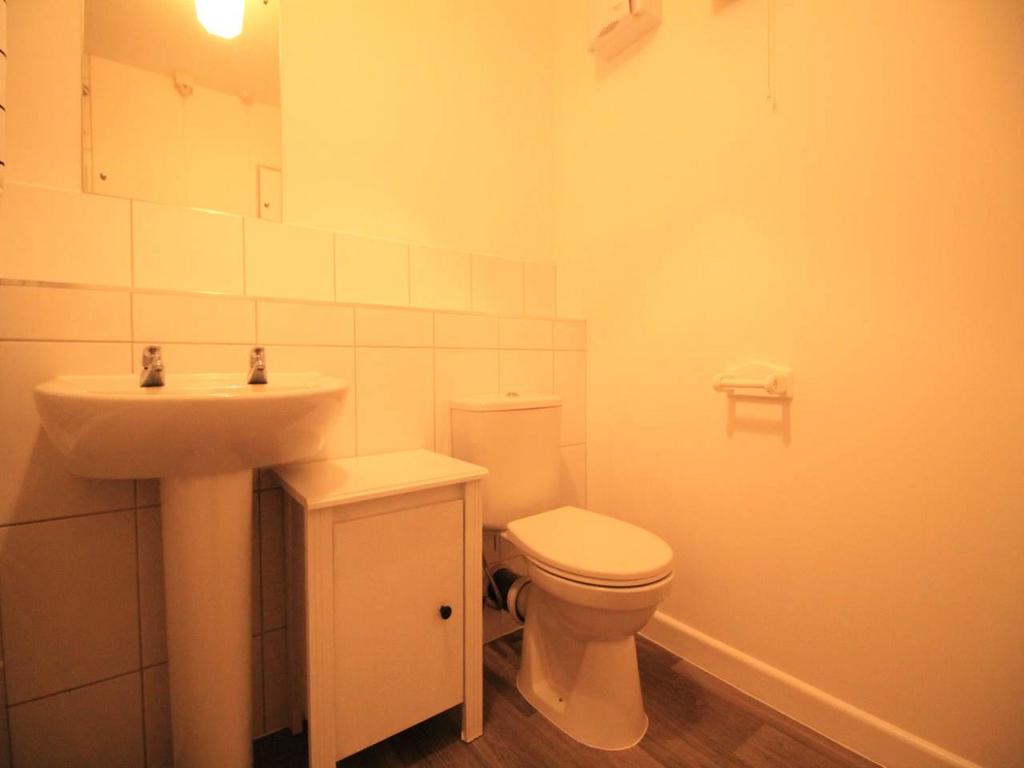 Bathroom 2