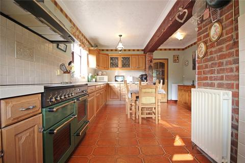 2 bedroom bungalow for sale, Lincoln Road, Northborough, Peterborough, Cambridgeshire, PE6