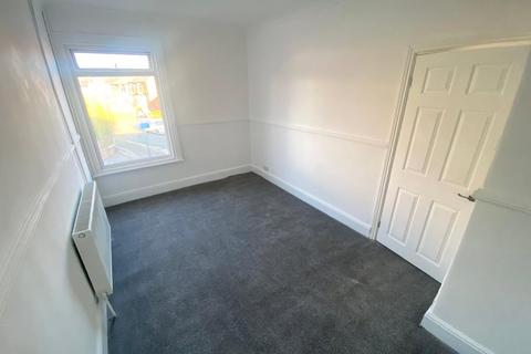 2 bedroom terraced house to rent, North Road West, Wingate, Durham, TS28