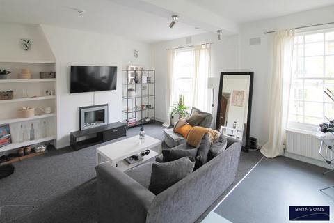 1 bedroom flat for sale, Westgate Street, Cardiff CF10