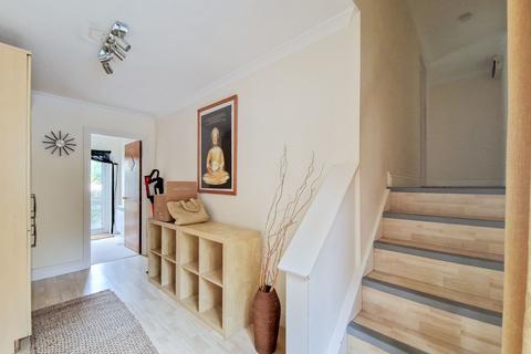 2 bedroom property for sale, Flat 4 Willows Court, St Saviour