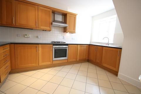 3 bedroom apartment to rent, Edgware HA8