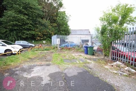 2 bedroom terraced house for sale, Bury Road, Rochdale OL11