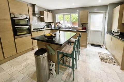 67 Fernside, Radcliffe, Manchester, M26 1EQ
