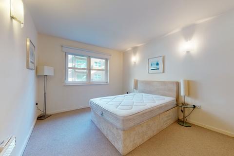 1 bedroom apartment for sale, Western Gateway, London, E16