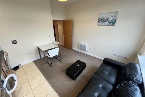 1 bedroom apartment to rent, Central Gardens, Benson Street, Liverpool