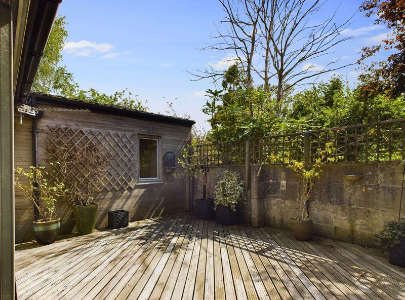 Courtyard garden