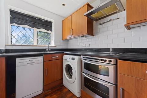 19, Ennor Court London Road, Sutton, SM3 8JL