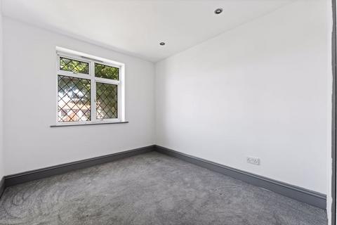 19, Ennor Court London Road, Sutton, SM3 8JL