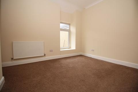 3 bedroom terraced house to rent, Oxford Street, Pontycymer, Bridgend