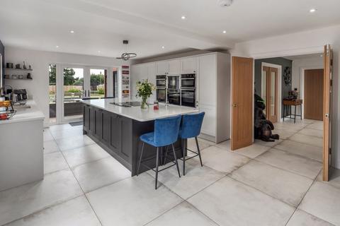 Elmwood Leek Road, Longsdon, Stoke-on-trent, ST9 9QF