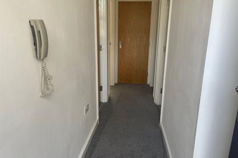 2 bedroom flat to rent, Flat , Chubb House,  Dallow Road, Luton