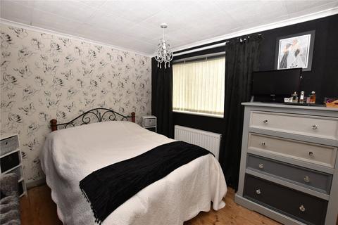 138 Cottingley Drive, Leeds, LS11 0JT