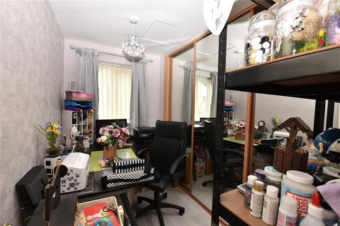 138 Cottingley Drive, Leeds, LS11 0JT