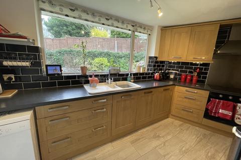 3 bedroom semi-detached house for sale, STOURBRIDGE - Vauxhall Road