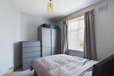 1 bedroom maisonette for sale, Heathway, Dagenham