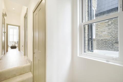 1 bedroom flat for sale, Four West Hill, Wandsworth, London, SW18