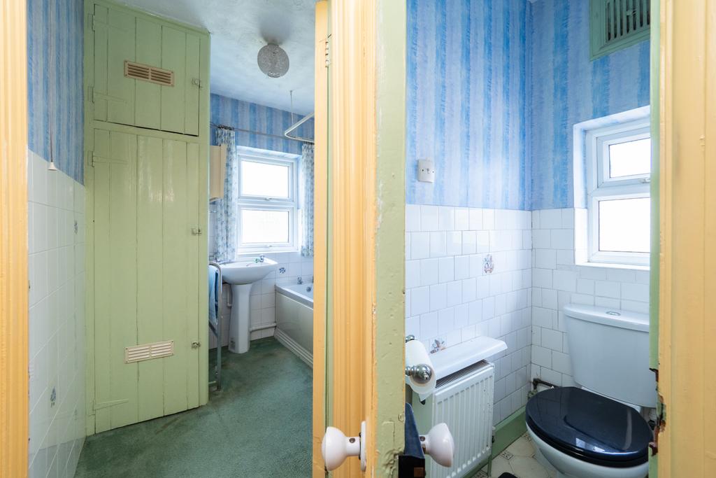 Bathroom/Wc
