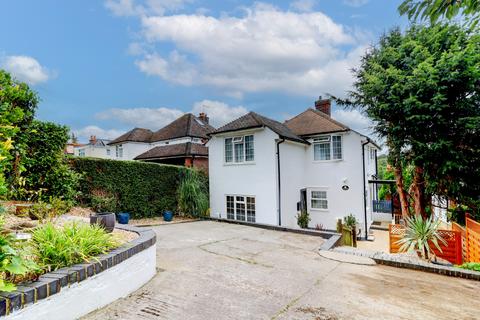 4 bedroom detached house for sale, Pinewood Road, High Wycombe HP12