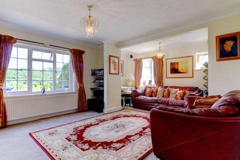 4 bedroom detached house for sale, Pinewood Road, High Wycombe HP12