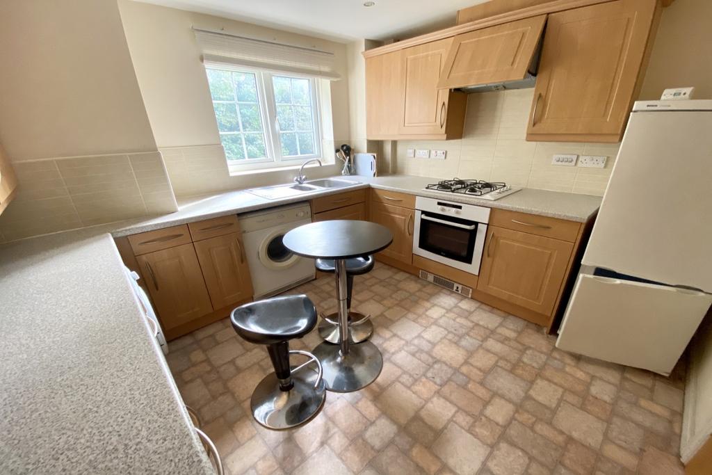 Kitchen / Dining Roo