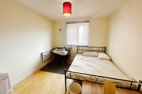 2 bedroom apartment to rent, Piccadilly, North Yorkshire YO1