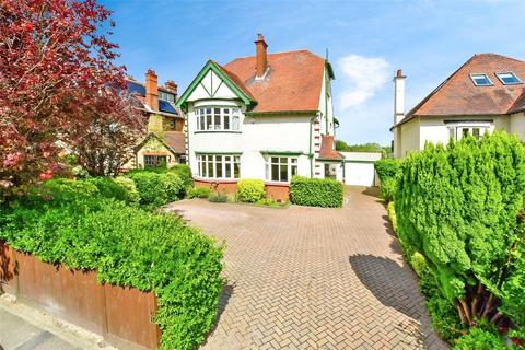 6 bedroom detached house for sale, Priestfields, Kent ME1