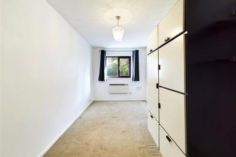 1 bedroom flat to rent, Verulam Avenue, Walthamstow, London E17