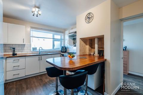 89 Hereward Way, Deeping St James, Peterborough, PE6 8QB