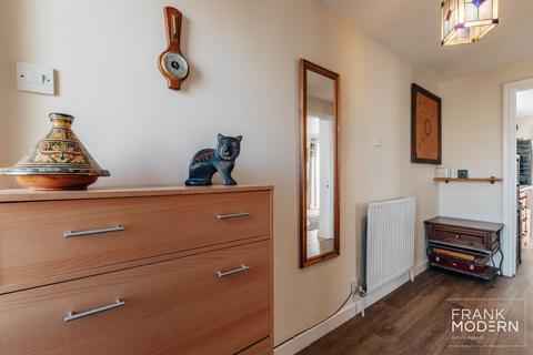 89 Hereward Way, Deeping St James, Peterborough, PE6 8QB