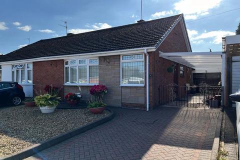 2 bedroom semi-detached bungalow for sale, Greencroft, Kingswinford DY6