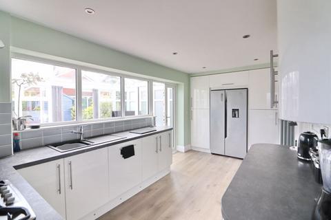 1 Linkfield Drive, Worsley, Manchester, M28 1JU