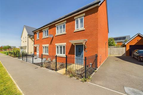 4 bedroom semi-detached house for sale, Vale Road, Bishops Cleeve, Cheltenham, Gloucestershire, GL52