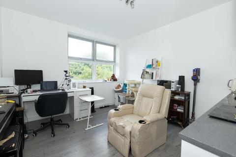 Studio for sale, School Road, Hove