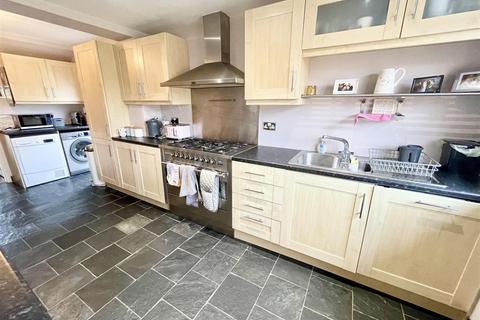 4 Dudmore Road, Swindon, SN3 1AF