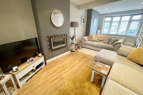 4 Dudmore Road, Swindon, SN3 1AF