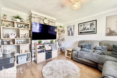 1 Bracknell Close, Luton, LU4 0TL