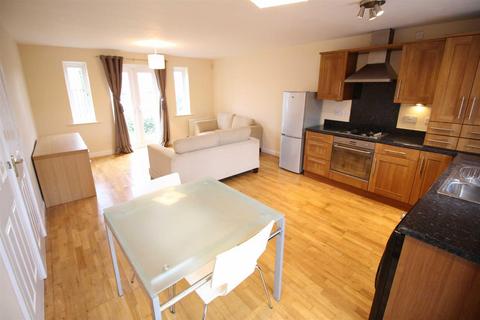 2 bedroom ground floor flat for sale, Monarch Court, Newcastle Upon Tyne