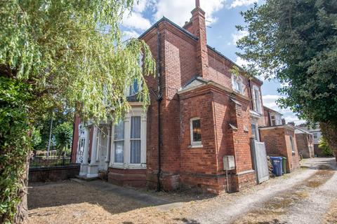 7 bedroom semi-detached house for sale, Welholme Road, Grimsby DN32