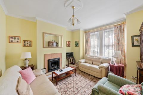 35 Montague Road, London, W7 3PG