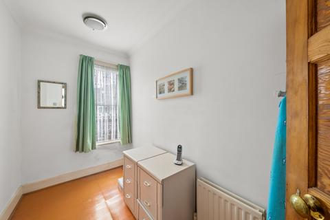 35 Montague Road, London, W7 3PG