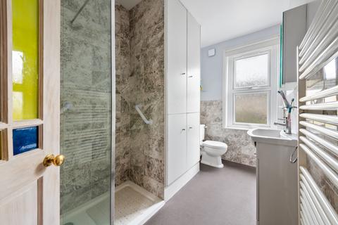 35 Montague Road, London, W7 3PG