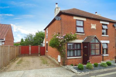 2 bedroom semi-detached house for sale, Glen Road, Sarisbury Green, Southampton