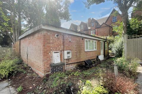 2 bedroom detached bungalow for sale, 31 Oxford Road, Birmingham B13