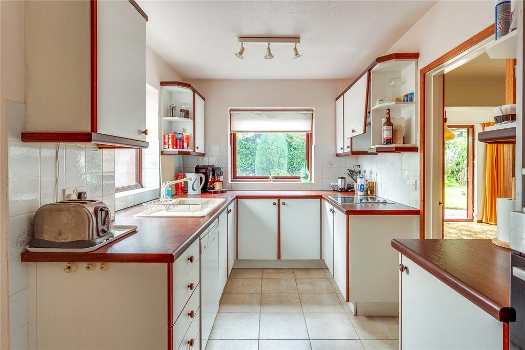 Fitted Kitchen