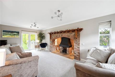 2 Burns Way, Clifford, Wetherby, LS23 6TA