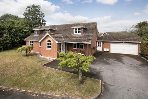 3 bedroom detached house for sale, Torrington Place, Kenton, EX6